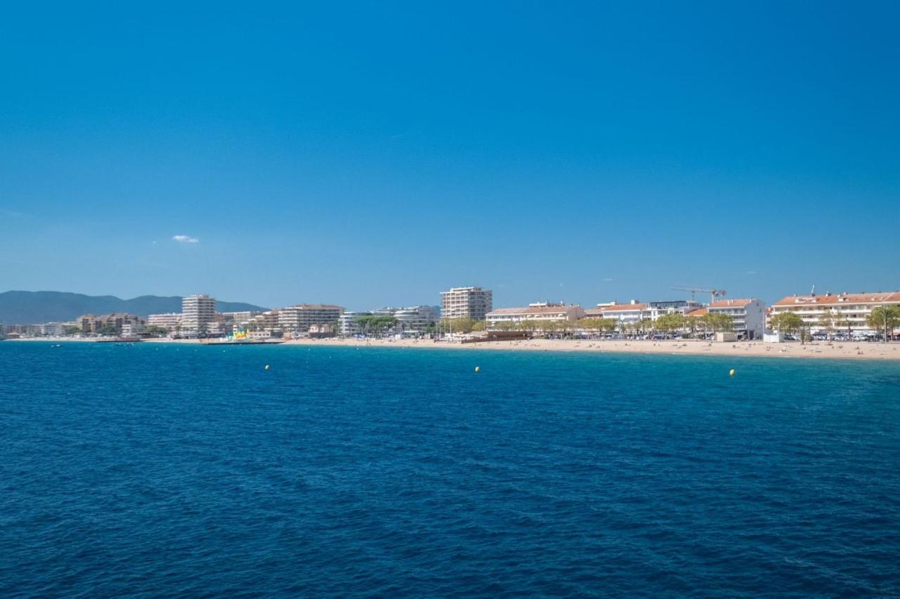 Hotel Mileade Mediterranee - Port-Fréjus Exteriör bild