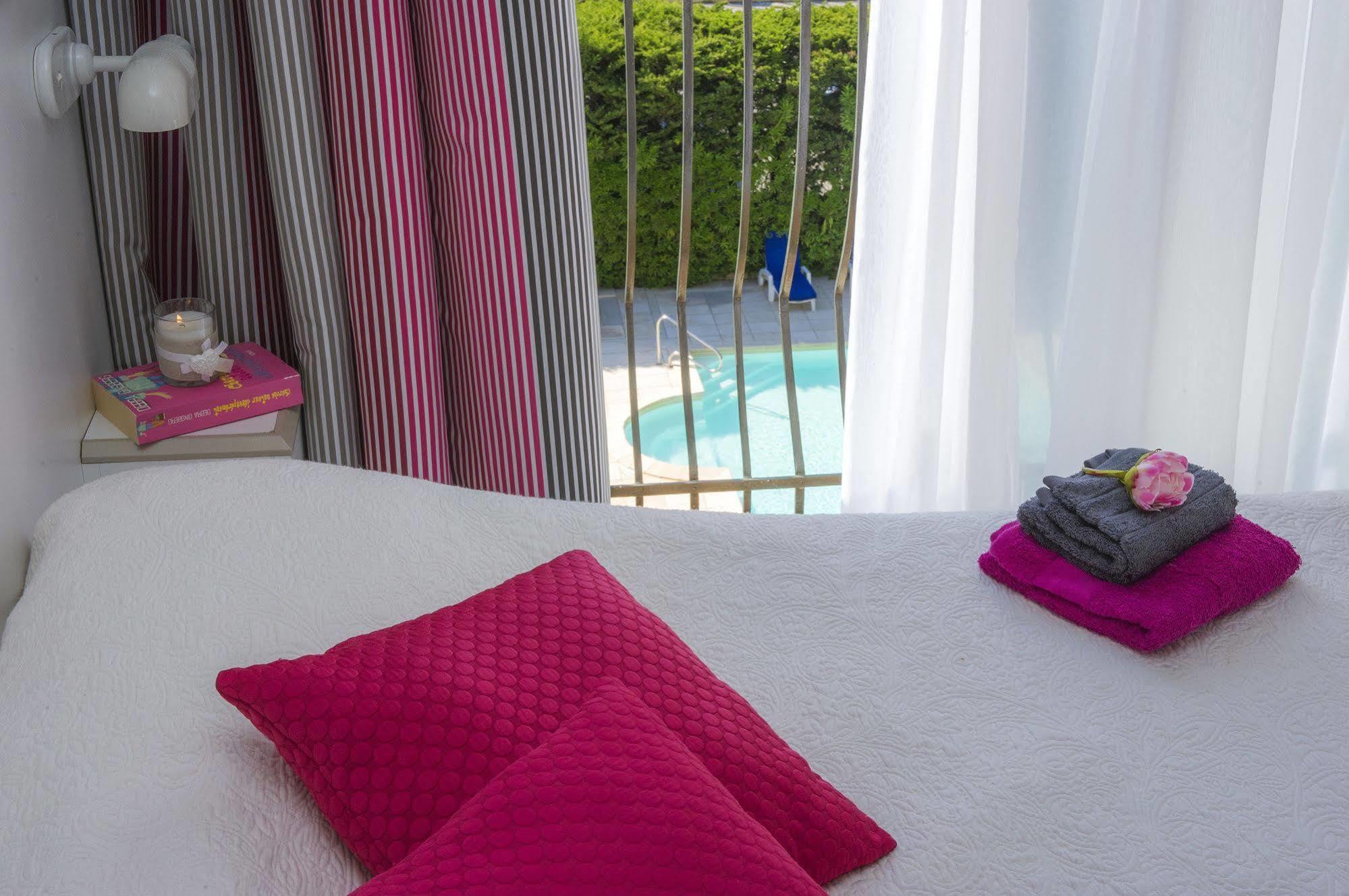 Hotel Mileade Mediterranee - Port-Fréjus Exteriör bild